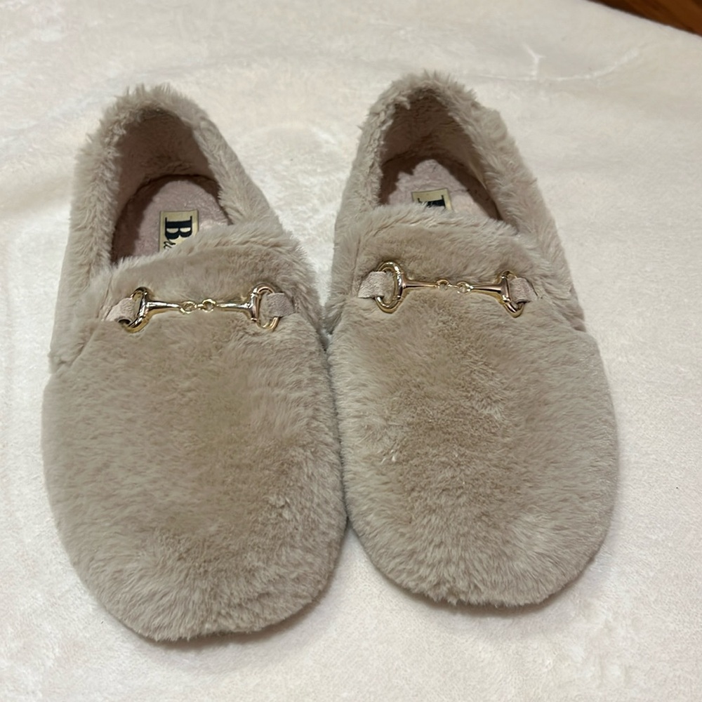 Browns fuzzy sleepers ladies size 8 !